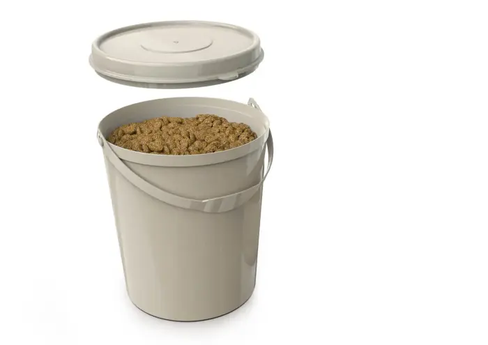 Tvertne dzīvnieku barībai ar vāku Crocky 5.5l 19.5xh23cm